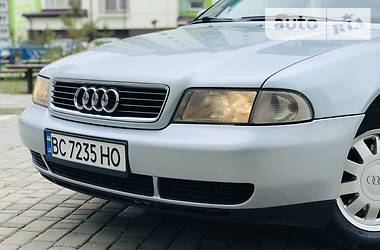 Седан Audi A4 1998 в Ивано-Франковске