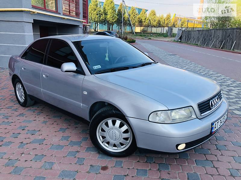 Седан Audi A4 1999 в Ивано-Франковске