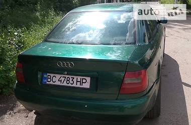 Седан Audi A4 1997 в 