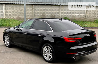 Седан Audi A4 2015 в 