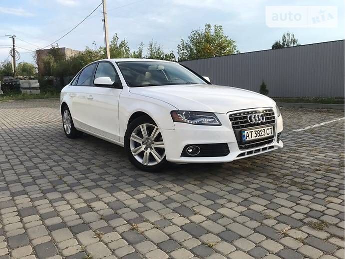 Седан Audi A4 2011 в Ивано-Франковске