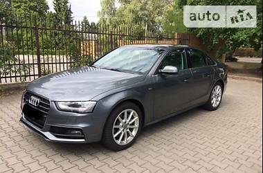 Седан Audi A4 2014 в Львове