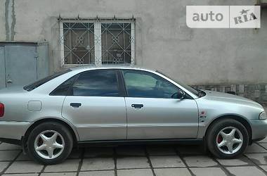 Седан Audi A4 1995 в Ивано-Франковске