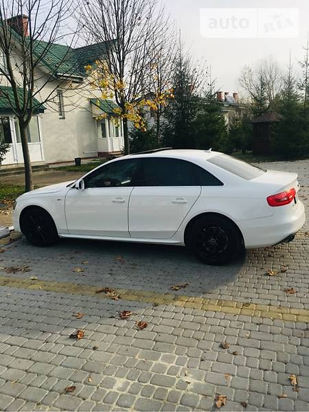 Седан Audi A4 2015 в Львові