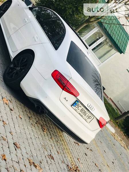 Седан Audi A4 2015 в Львові
