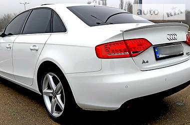 Седан Audi A4 2011 в Кривом Роге