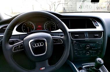 Седан Audi A4 2011 в 