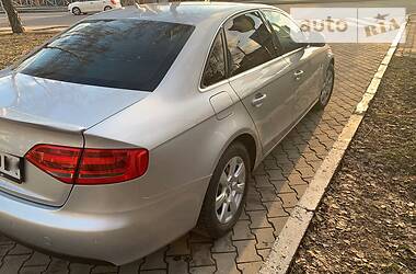 Седан Audi A4 2010 в Хмельницком