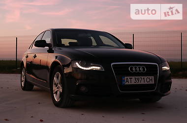 Седан Audi A4 2011 в Ивано-Франковске