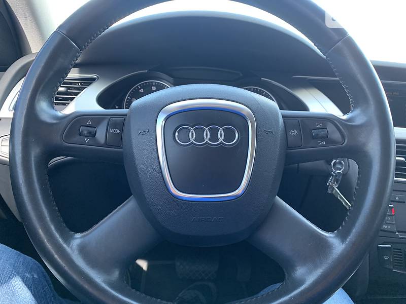 Седан Audi A4 2008 в Одесі