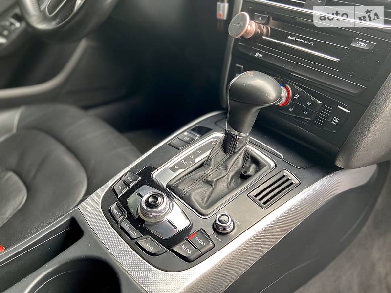Седан Audi A4 2012 в Києві