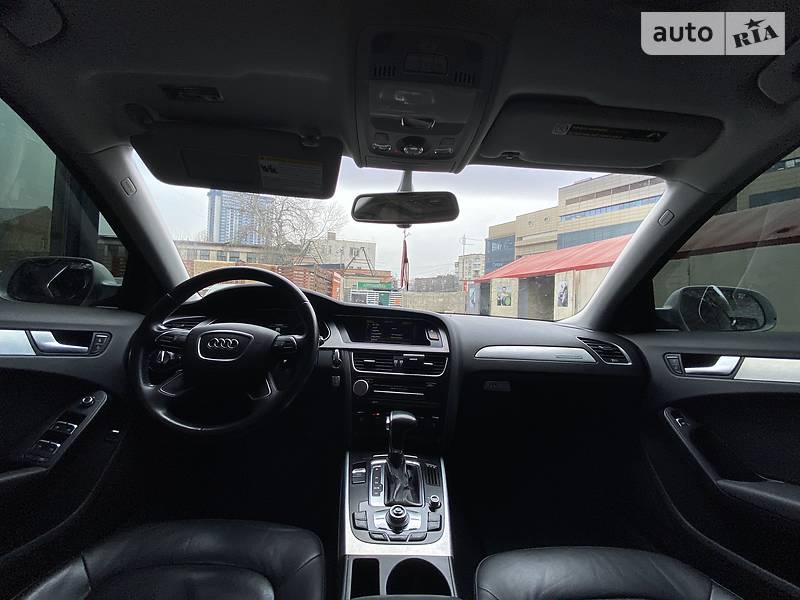 Седан Audi A4 2012 в Києві