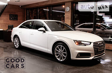 Седан Audi A4 2018 в 
