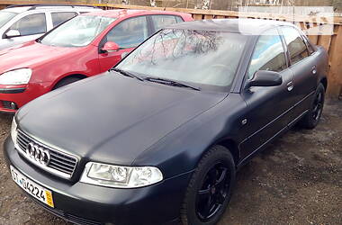 Седан Audi A4 2000 в 