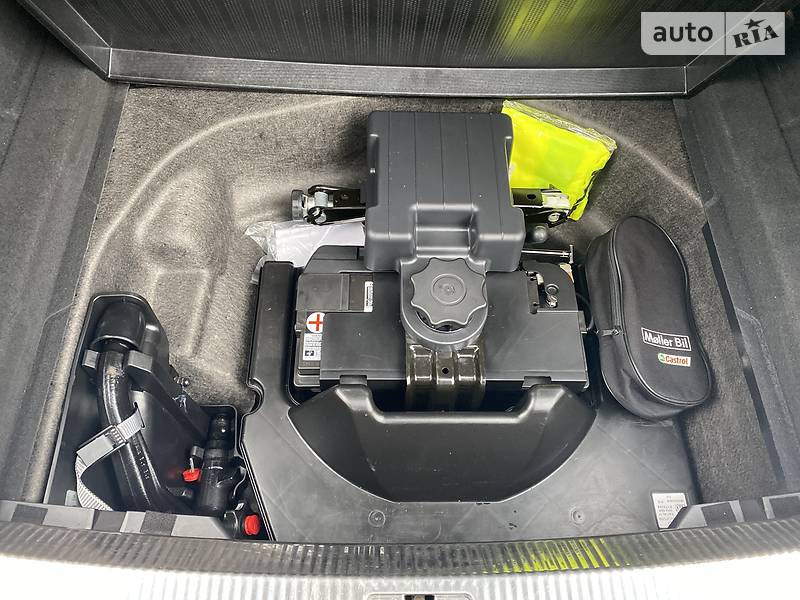 Универсал Audi A4 2015 в Луцке