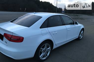 Седан Audi A4 2013 в Черкассах