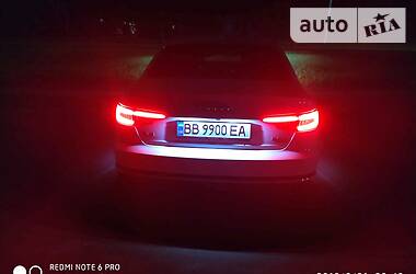 Седан Audi A4 2017 в Сєверодонецьку