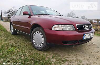 Седан Audi A4 1999 в 