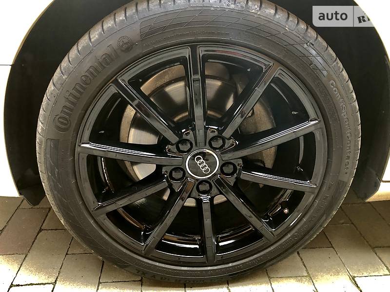 Седан Audi A4 2014 в Києві