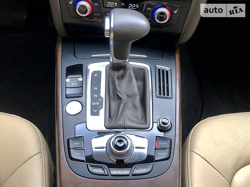 Седан Audi A4 2014 в Києві