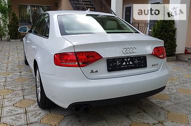 Седан Audi A4 2012 в 