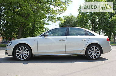 Седан Audi A4 2014 в 