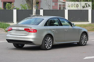 Седан Audi A4 2014 в 