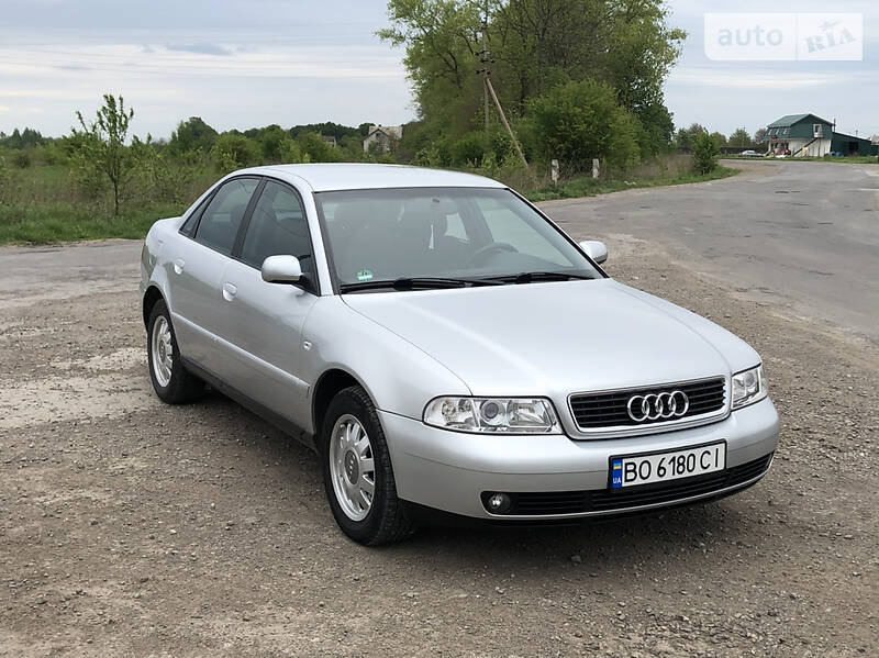 Седан Audi A4 1999 в Бучачі