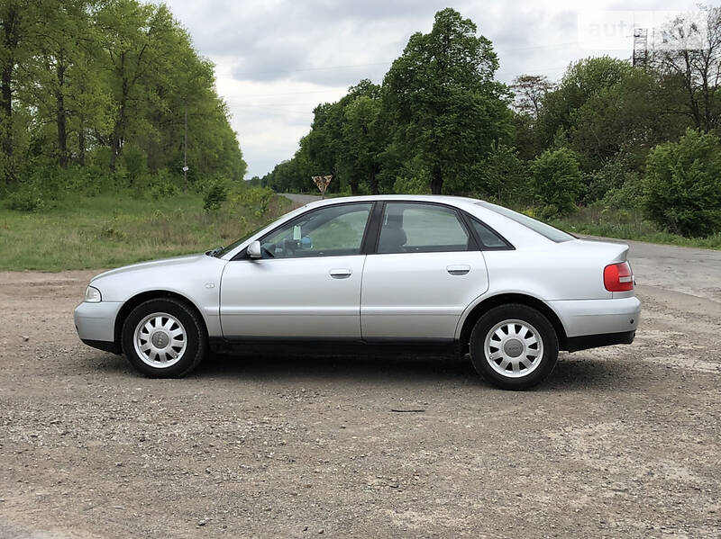 Седан Audi A4 1999 в Бучачі
