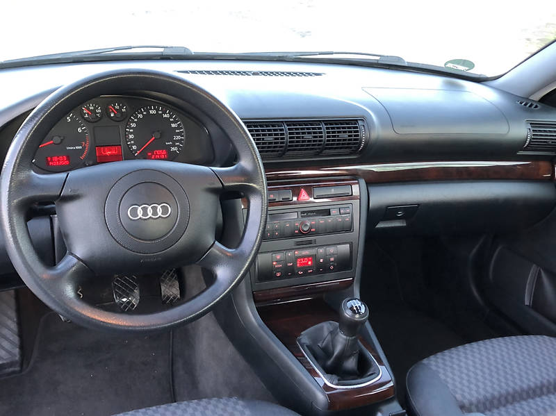 Седан Audi A4 1999 в Бучачі