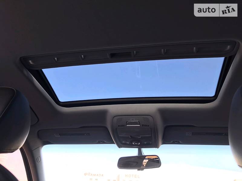 Седан Audi A4 2014 в Львові