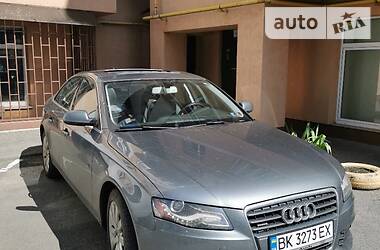 Седан Audi A4 2012 в Ровно