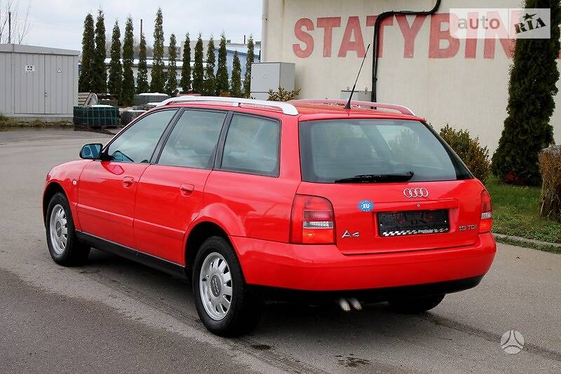 Универсал Audi A4 2001 в Костополе