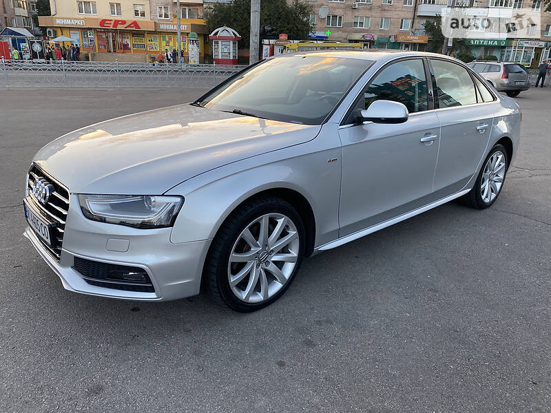 Седан Audi A4 2014 в Рівному