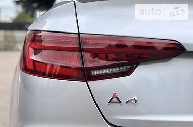 Седан Audi A4 2018 в Ровно