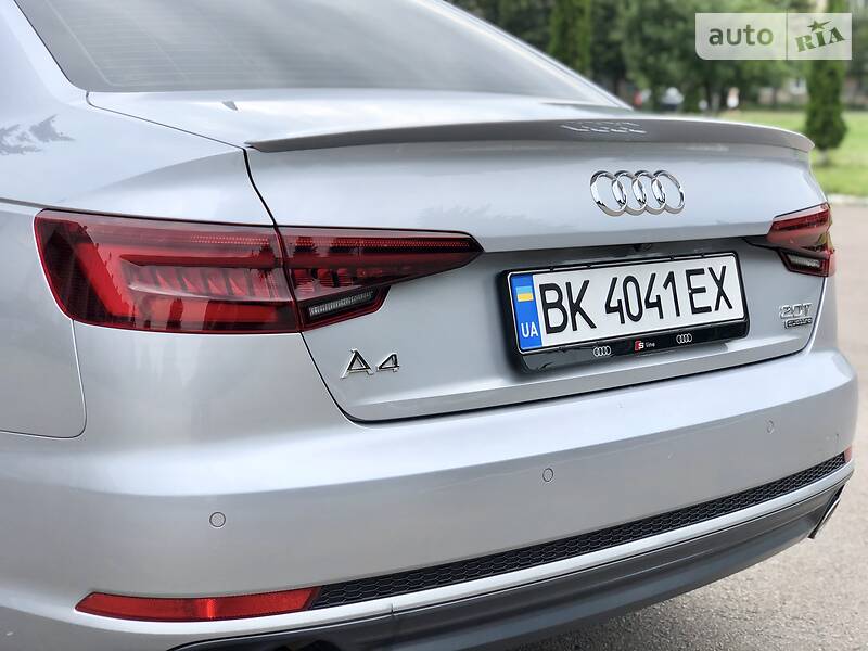 Седан Audi A4 2018 в Рівному