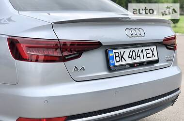 Седан Audi A4 2018 в Ровно