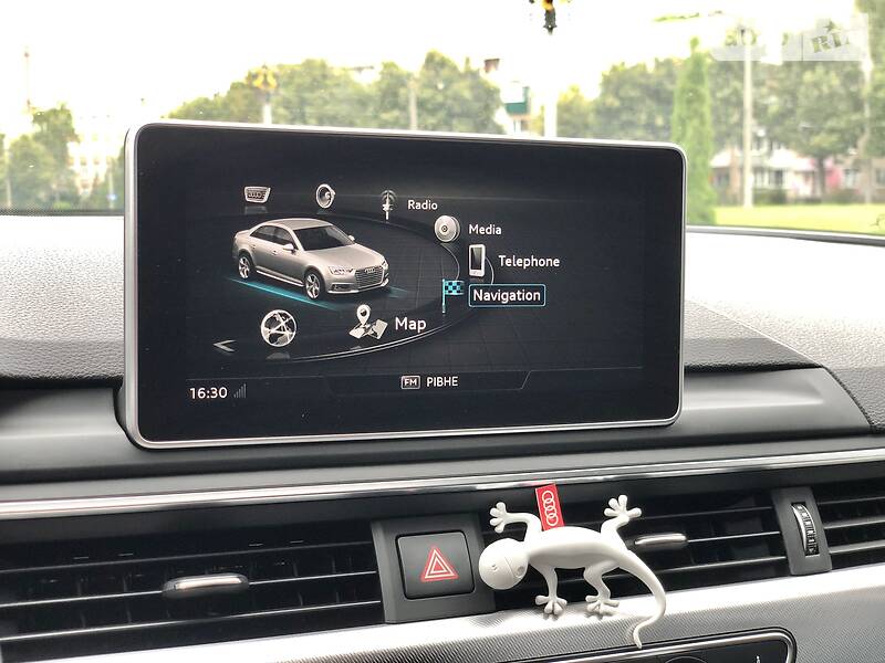 Седан Audi A4 2018 в Рівному