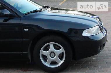 Универсал Audi A4 1999 в 