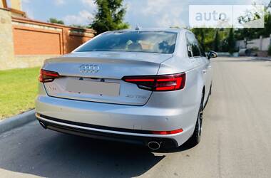 Седан Audi A4 2018 в 