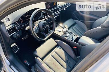 Седан Audi A4 2018 в 