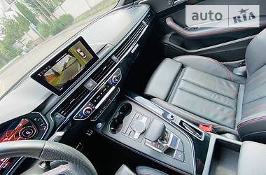 Седан Audi A4 2018 в 