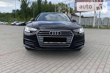 Седан Audi A4 2017 в Львове