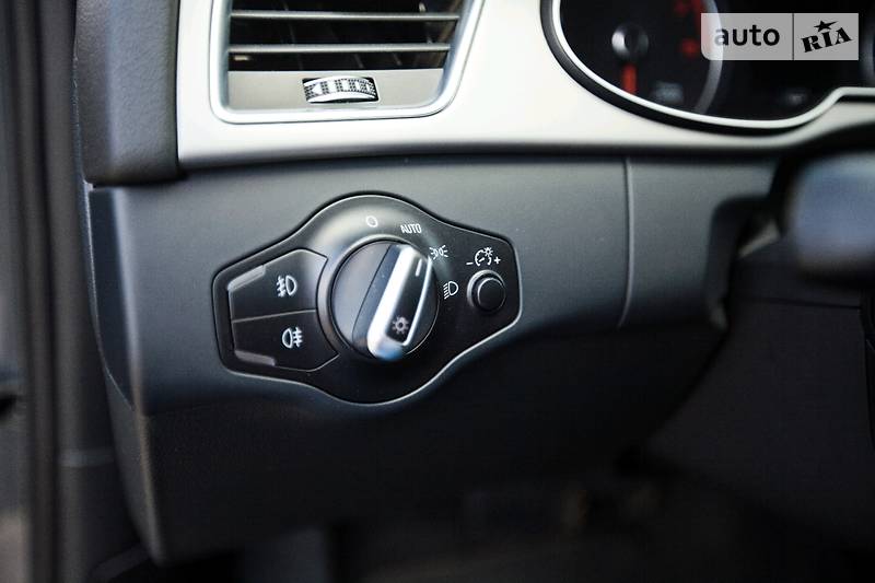 Седан Audi A4 2014 в Харкові