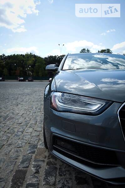 Седан Audi A4 2014 в Харкові