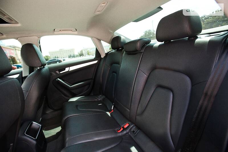 Седан Audi A4 2014 в Харкові