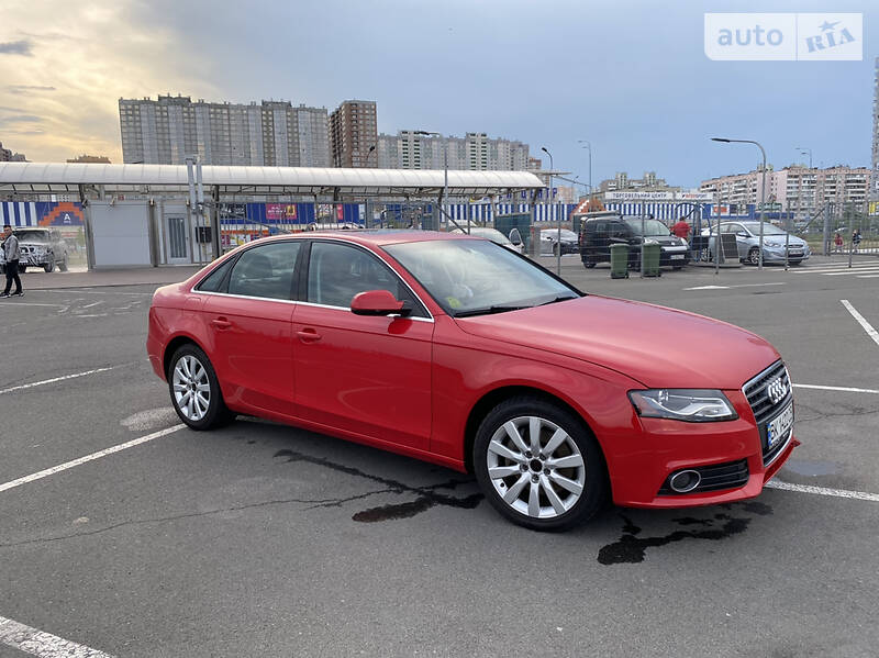 Седан Audi A4 2011 в Києві