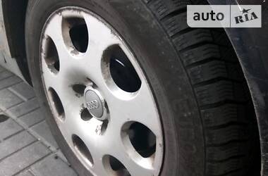 Седан Audi A4 2004 в 