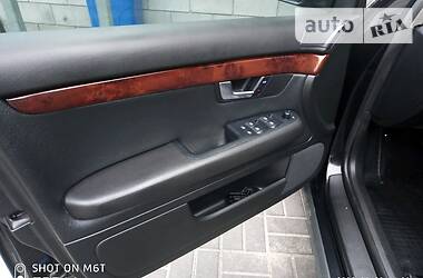 Седан Audi A4 2004 в 