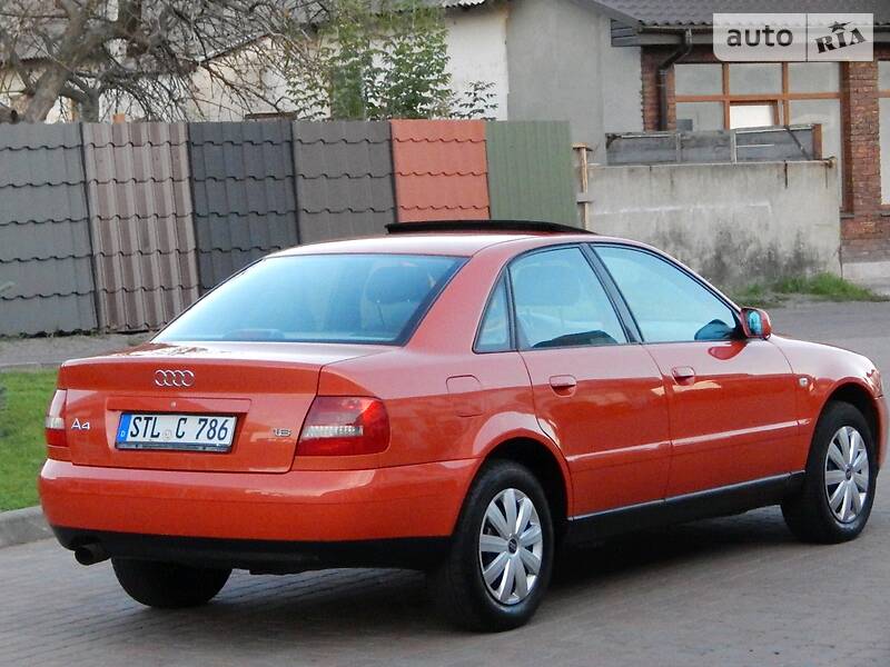 Седан Audi A4 2000 в Сарнах
